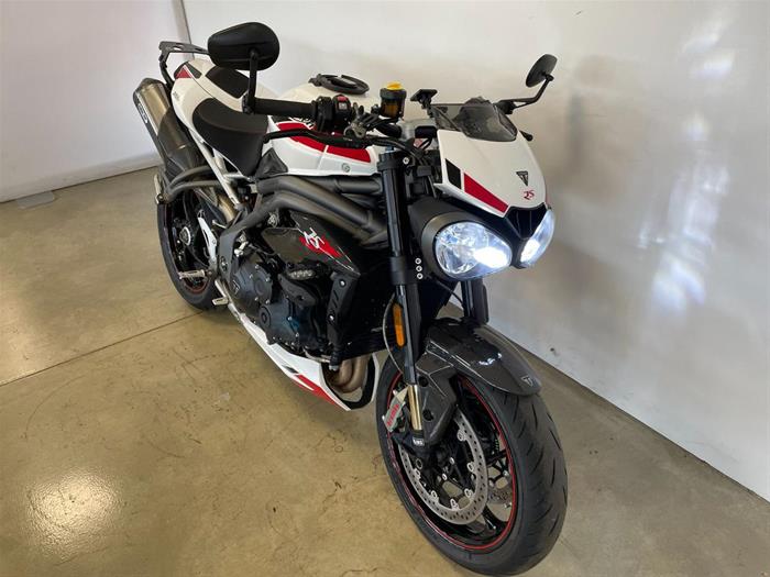 Ducati Vicenza - TRIUMPH Speed Triple RS | ID 34523
