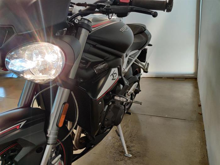 Ducati Vicenza - TRIUMPH Street Triple 765 | ID 36400