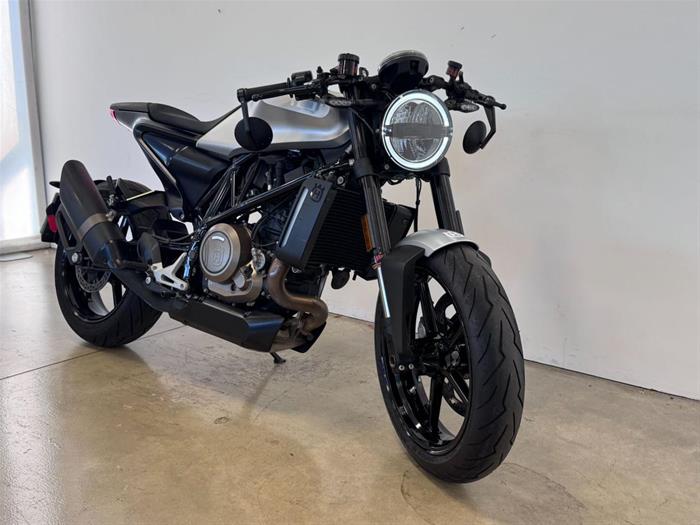 Ducati Vicenza - HUSQVARNA Vitpilen 701 | ID 37553