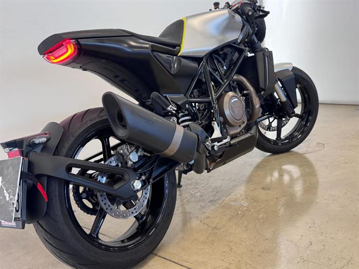 Ducati Vicenza - HUSQVARNA Vitpilen 701 | ID 37553