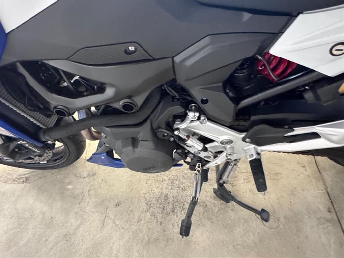 Ducati Vicenza - BMW F 900 R | ID 38330
