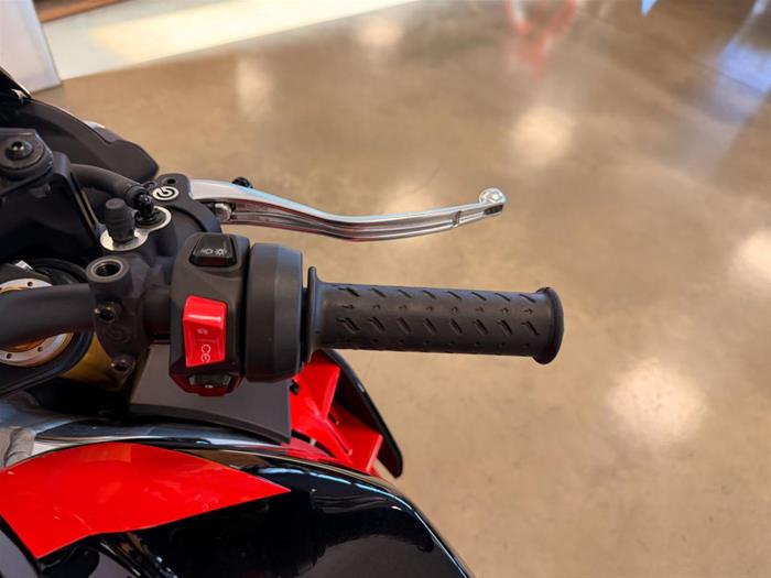 Ducati Vicenza - APRILIA TUONO V4 1100 | ID 38889