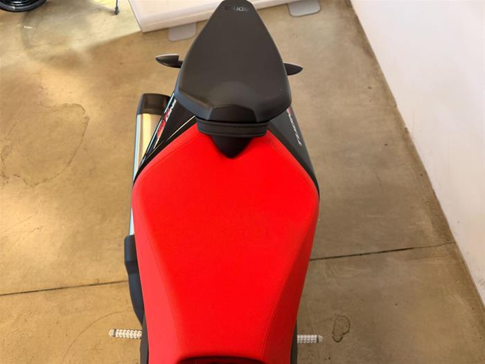 Ducati Vicenza - APRILIA TUONO V4 1100 | ID 38889