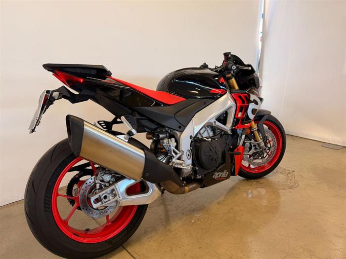 Ducati Vicenza - APRILIA TUONO V4 1100 | ID 38889