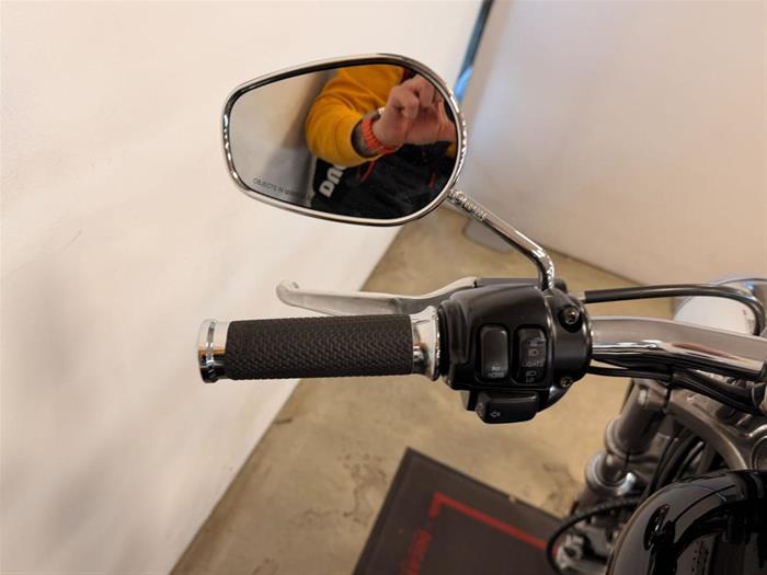 Ducati Vicenza - HARLEY-DAVIDSON XL 883L Sportster 883 SuperLow | ID 40006